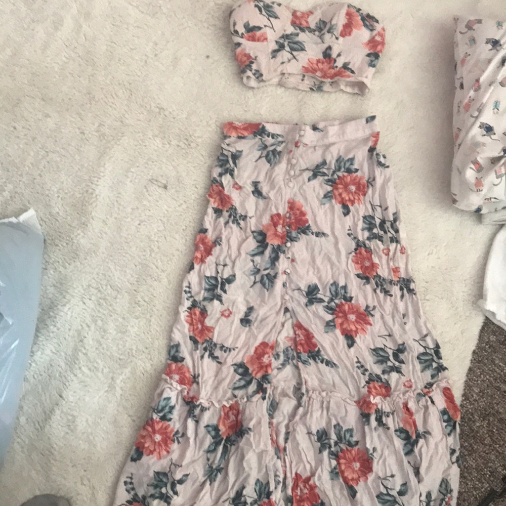 Set of skirt and crop top